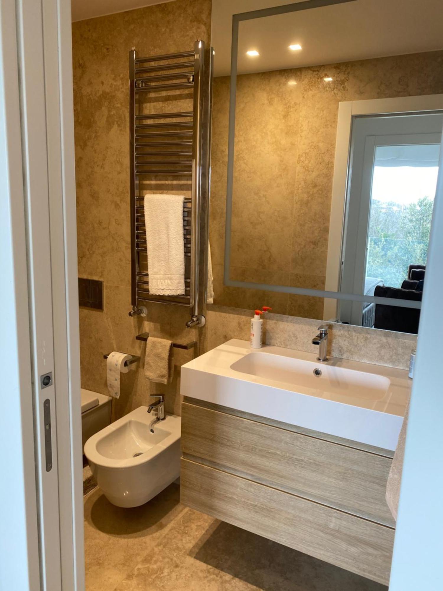 Apartment Luxury White House Rom